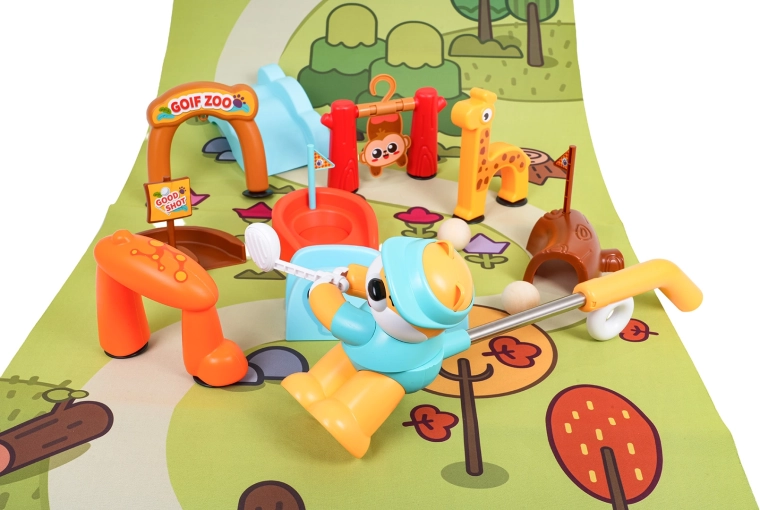 Pista da golf per bambini con animaletti