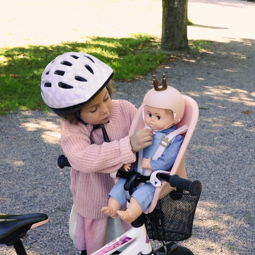 Montaggio davanti e dietro sulla bici dei bambini