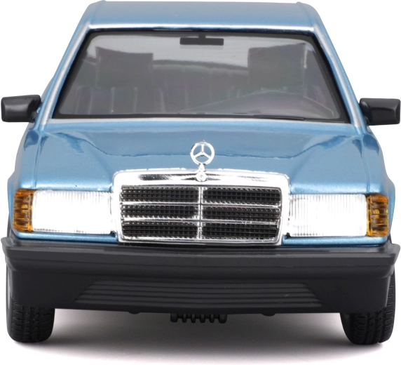 Carrozzeria realistica nella tonalità Diamond Blue