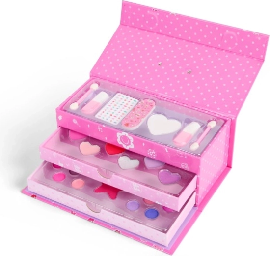 Tre piani pieni di colori e divertimento