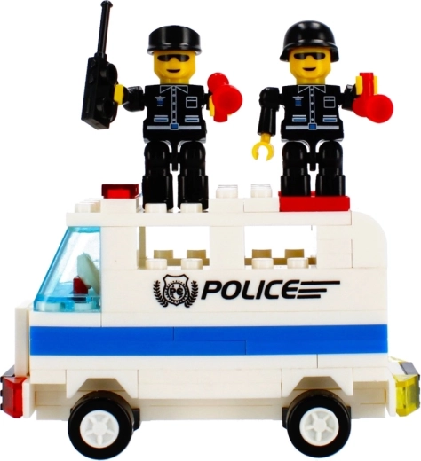 Due veicoli della polizia d’azione