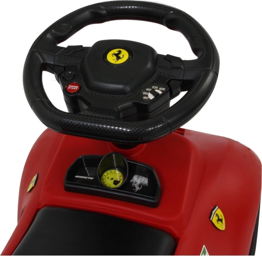 Volante con clacson per una guida divertente