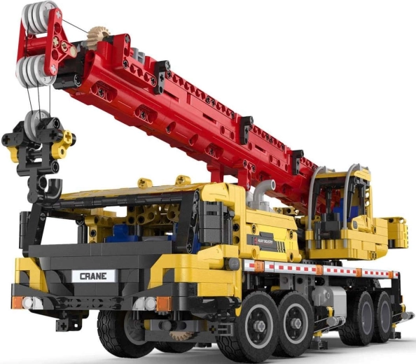 Braccio telescopico con verricello e gancio