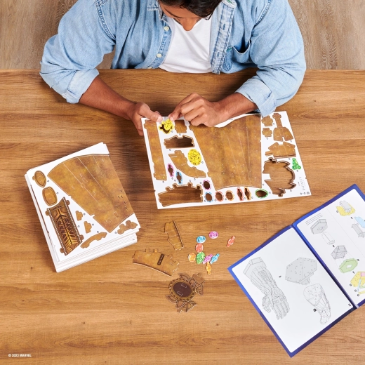 Pezzi pre-fustellati per un montaggio facile