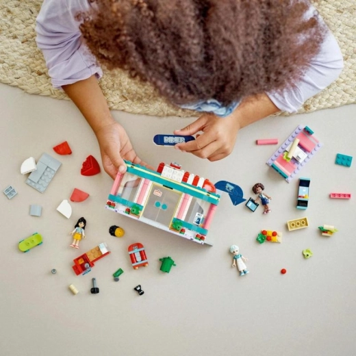 Costruzione intuitiva con l’app LEGO Builder