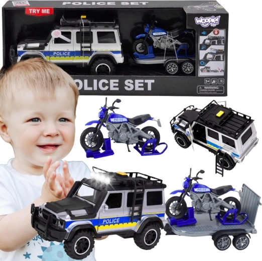 Veicolo fuoristrada della polizia Woopie con rimorchio e moto