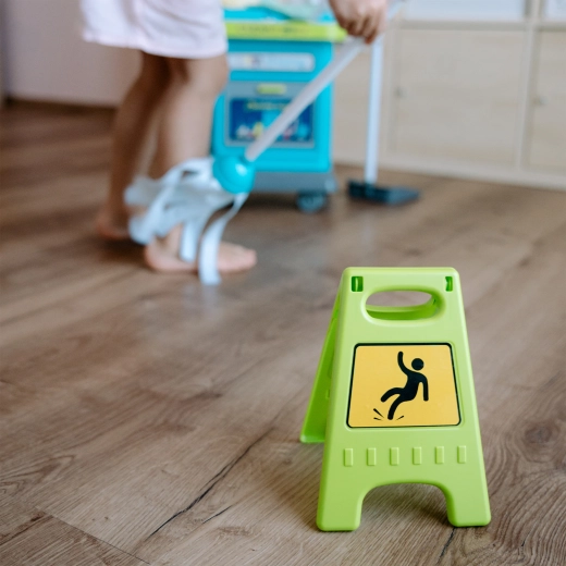 Gioco delle pulizie in sicurezza