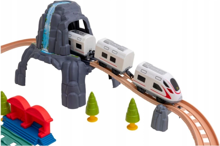 Tracciato multilivello con galleria e ponte