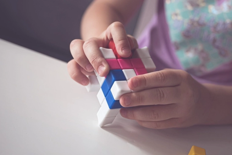 Divertimento per bambini dai 6 anni e adulti