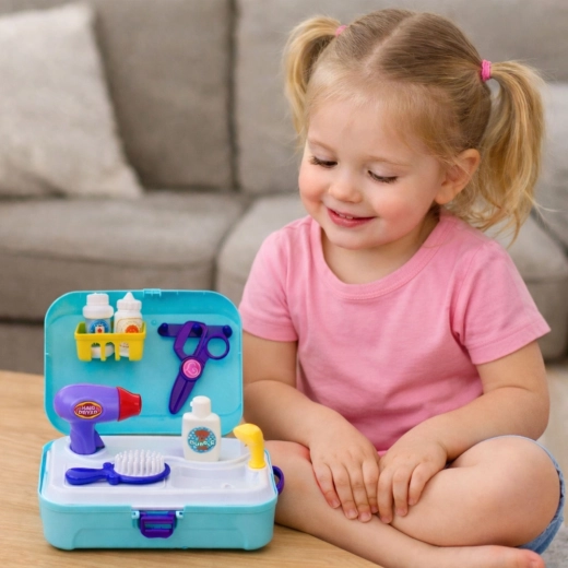 Ricca dotazione di 16 pezzi per un gioco realistico