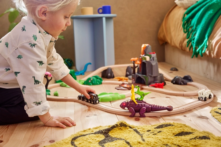 Compatibile con le piste ferroviarie in legno BRIO