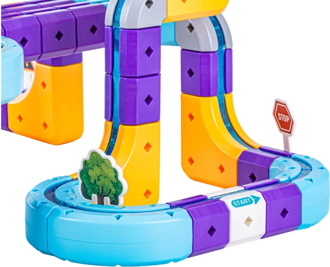 Trenino con accumulatore e ricarica USB + accessori per il gioco