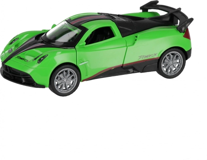 Design sportivo con spoiler pronunciato