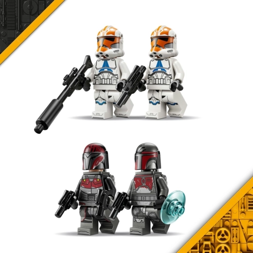 Quattro minifigure dettagliate con armi