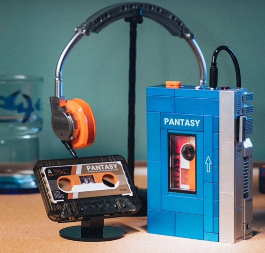 Iconico look retrò come negli anni ’80