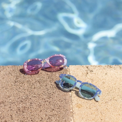 Design rosa giocoso con motivo Stitch