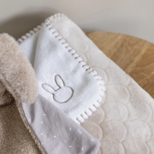 Design double face – due varianti in un’unica coperta