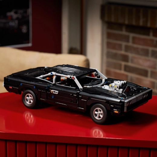 Modello da collezione con accessori iconici di Fast & Furious