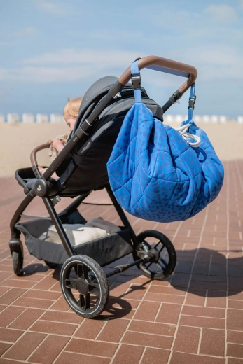 In viaggio e sul passeggino grazie alla tracolla