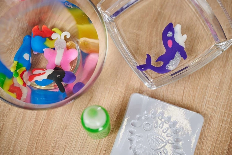 Motivi tropicali e magia dell’acqua