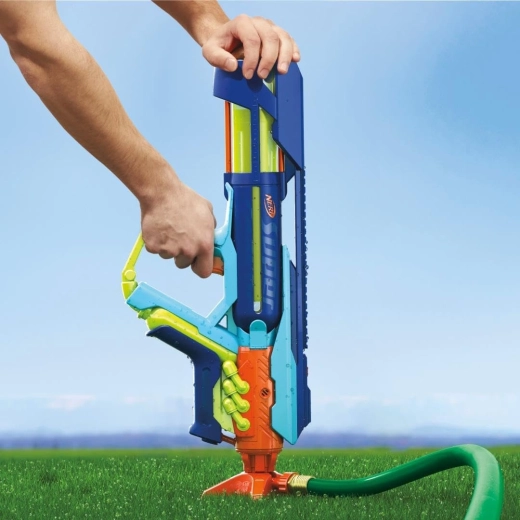 Riempimento rapido tramite tubo da giardino