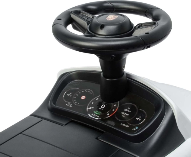 Look realistico Porsche e divertimento sul volante