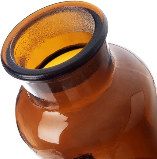 Collo largo per un riempimento agevole