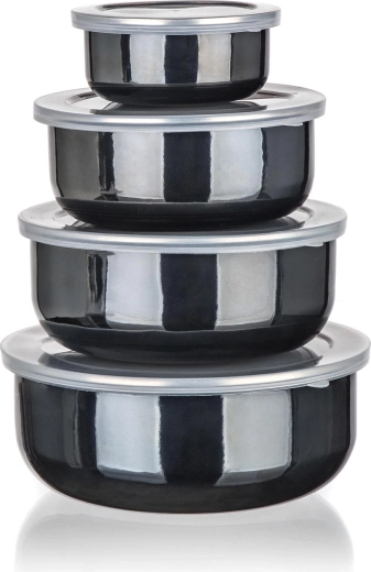 Risparmio di spazio grazie al design impilabile