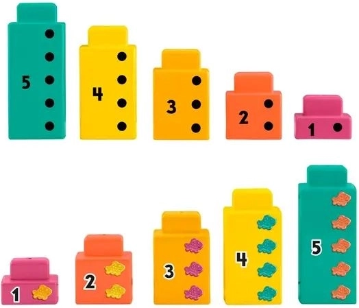Cubi colorati per le mani dei più piccoli