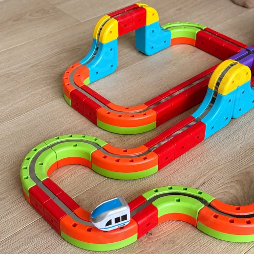 Trenino ricaricabile con cavo USB