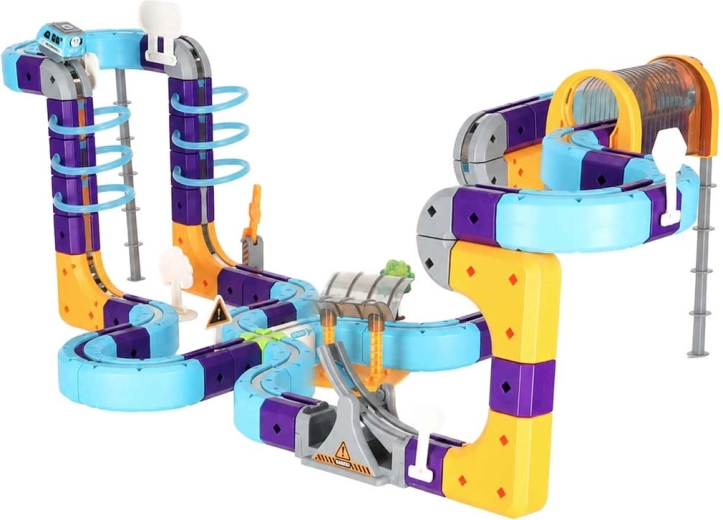 Pista 3D con curve, ponti e tunnel