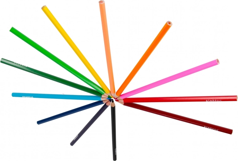 12 colori intensi per ogni creazione