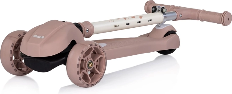 Design pieghevole e manubrio regolabile