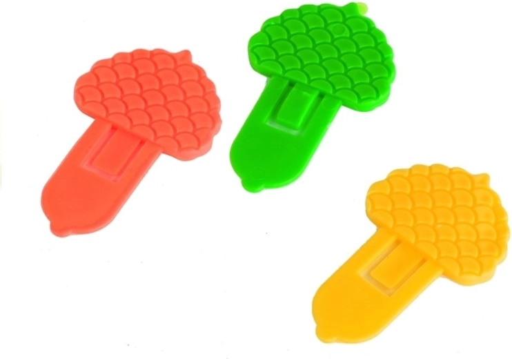 Ghiande colorate per le mani dei più piccoli