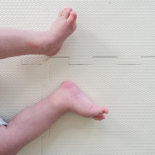 Superficie morbida e sicura per bambini
