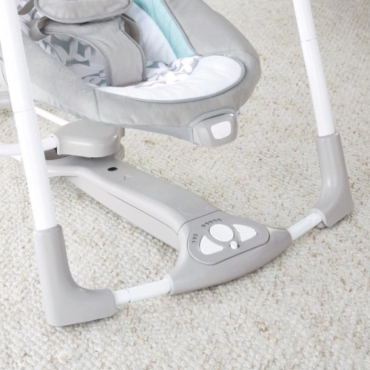 Funzionamento silenzioso e oscillazione regolabile