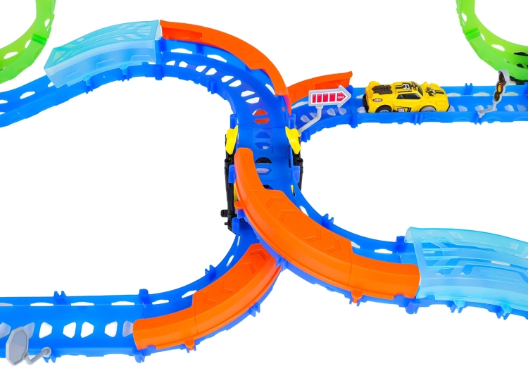 Pista modulare con barriere e tratti riconfigurabili