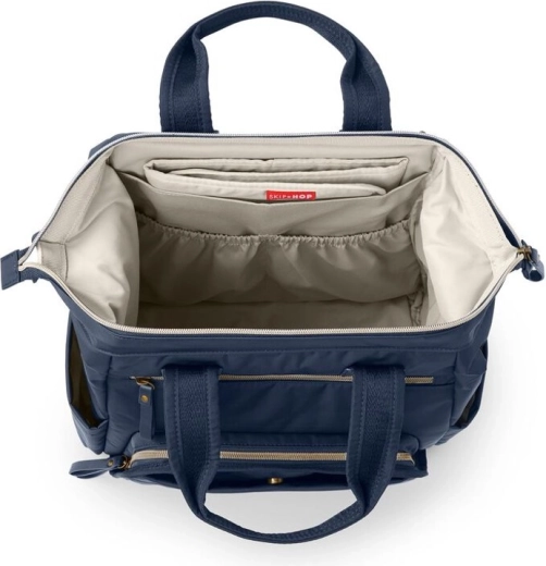 Ampia apertura a cornice per una visione immediata