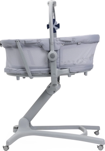 Regolabile in altezza con fianchi traspiranti