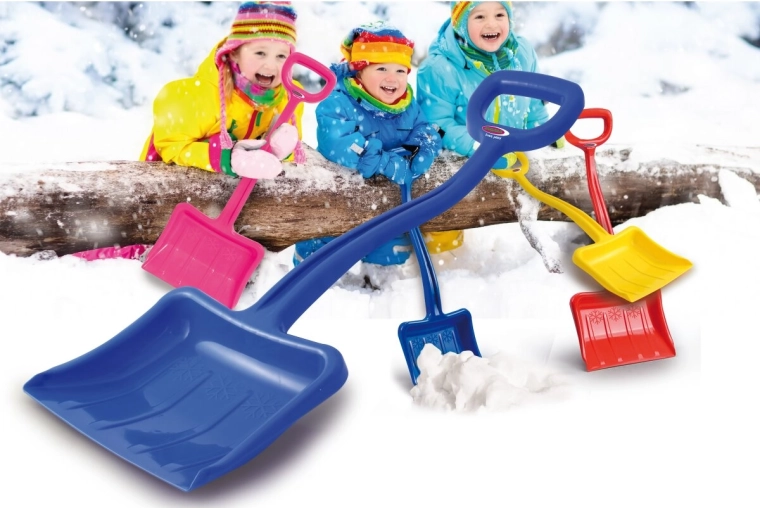 Gioco all’aperto tutto l’anno: neve e sabbia