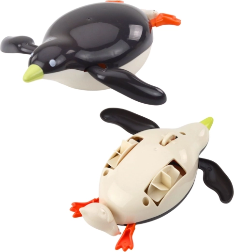 Nuota e “pedala” in acqua grazie al meccanismo