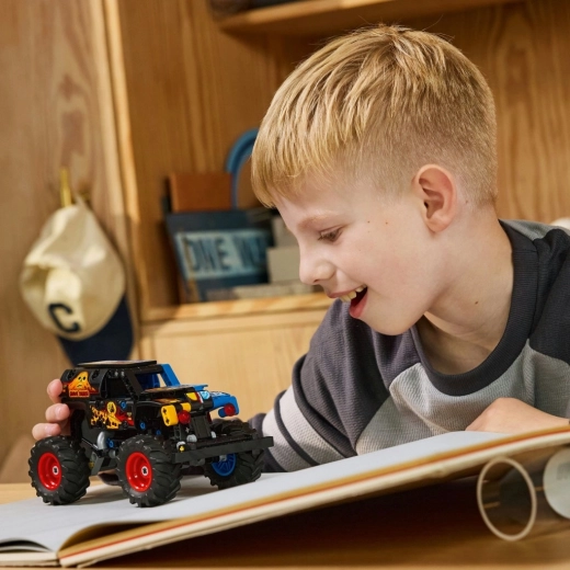 Motore a retrocarica per guida d’azione