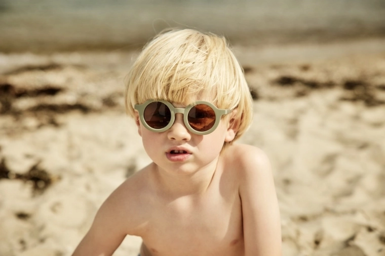 Protezione UV 400 per gli occhi dei bambini