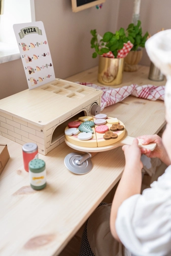 Forno per pizza con ricchi accessori