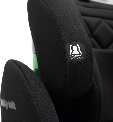 Sicurezza i-Size e protezione urti migliorata