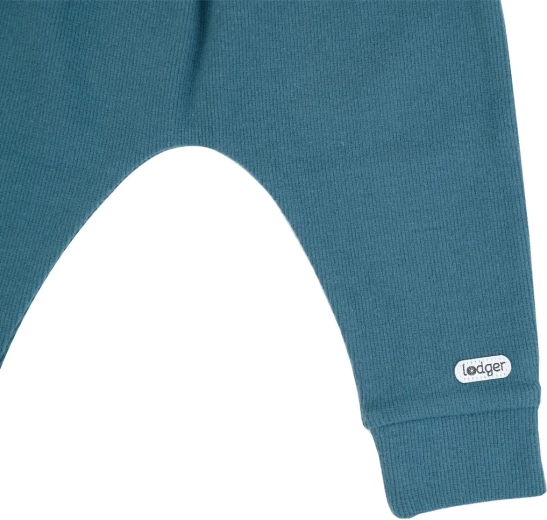 100% cotone con struttura a costine