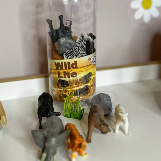 Pratico tubo per riporre le figurine