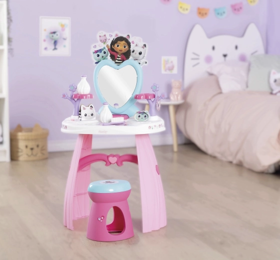 Sgabello e pratici supporti portaoggetti