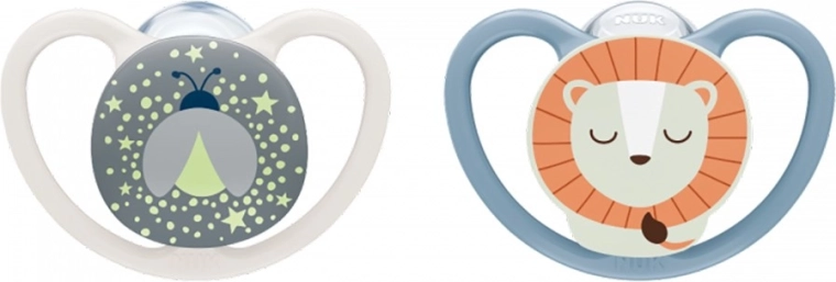 Succhietto per bambini NUK Perfect Match Air Night Firefly/Lion 6–18 mesi, 2 pz