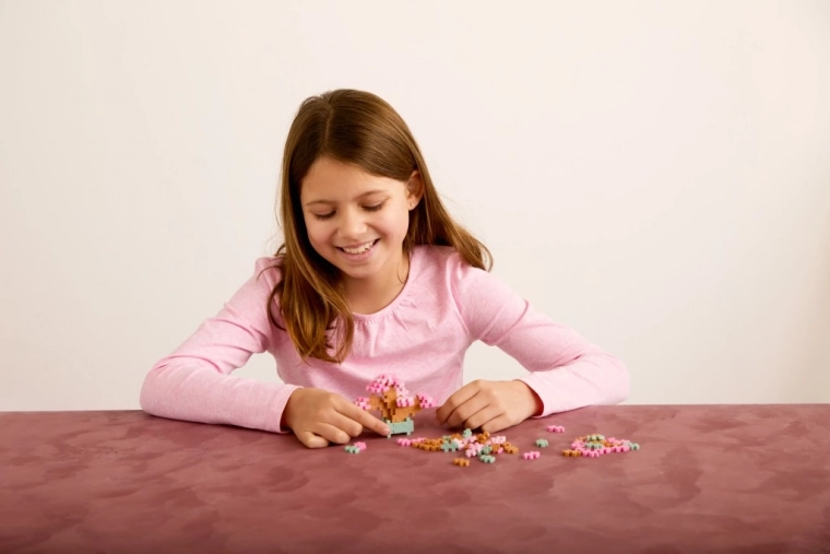 Creazioni creative per piccoli costruttori